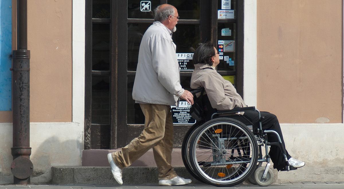 how seniors wheelchair bound stay healthy